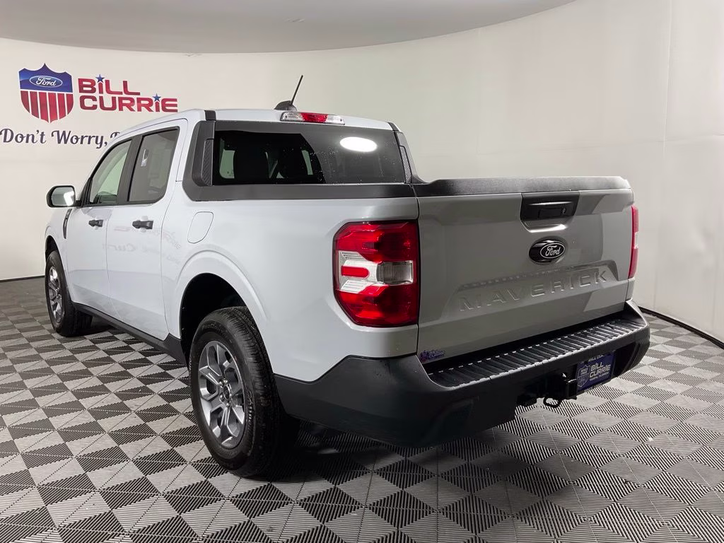 2026 White Metallic Ford Maverick XLT FWD Truck