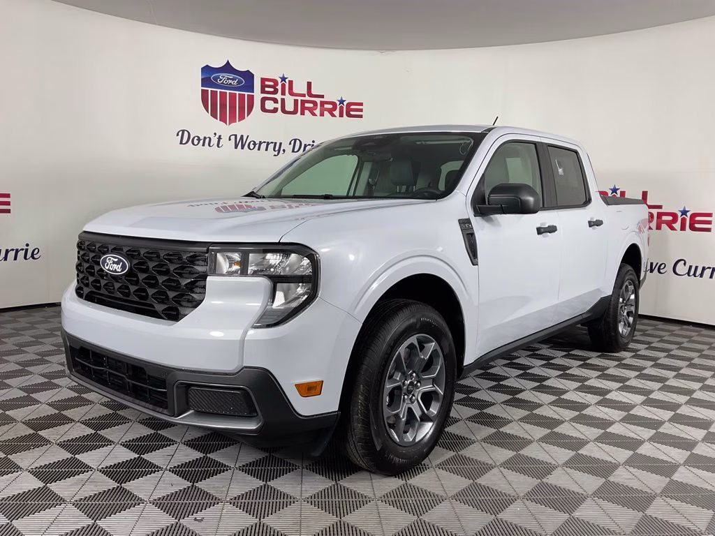 2026 White Metallic Ford Maverick XLT FWD Truck
