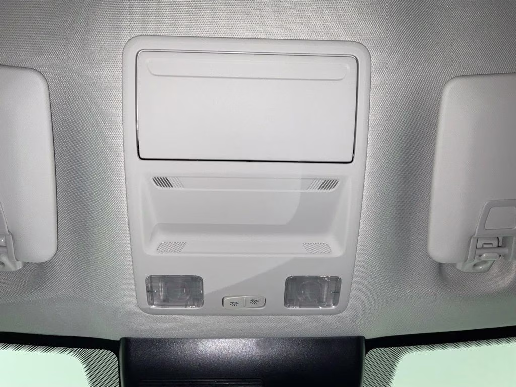 2026 Oxford White Ford Maverick XLT FWD Truck