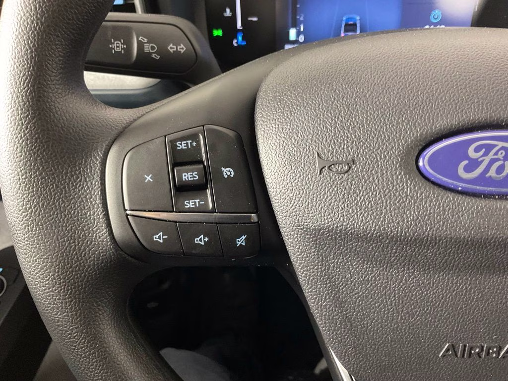 2026 Oxford White Ford Maverick XLT FWD Truck