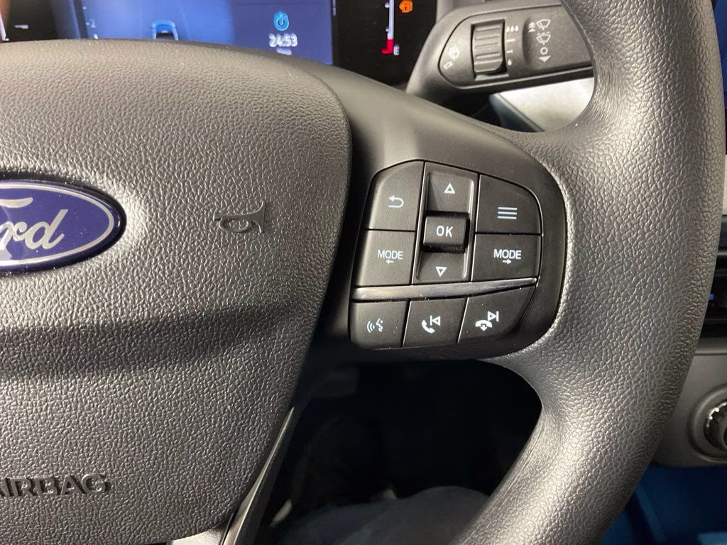 2026 Oxford White Ford Maverick XLT FWD Truck