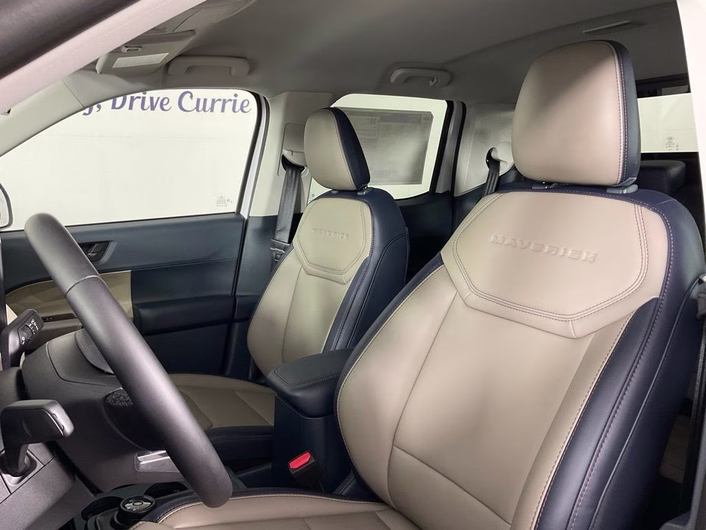 2026 Oxford White Ford Maverick Lariat AWD Truck