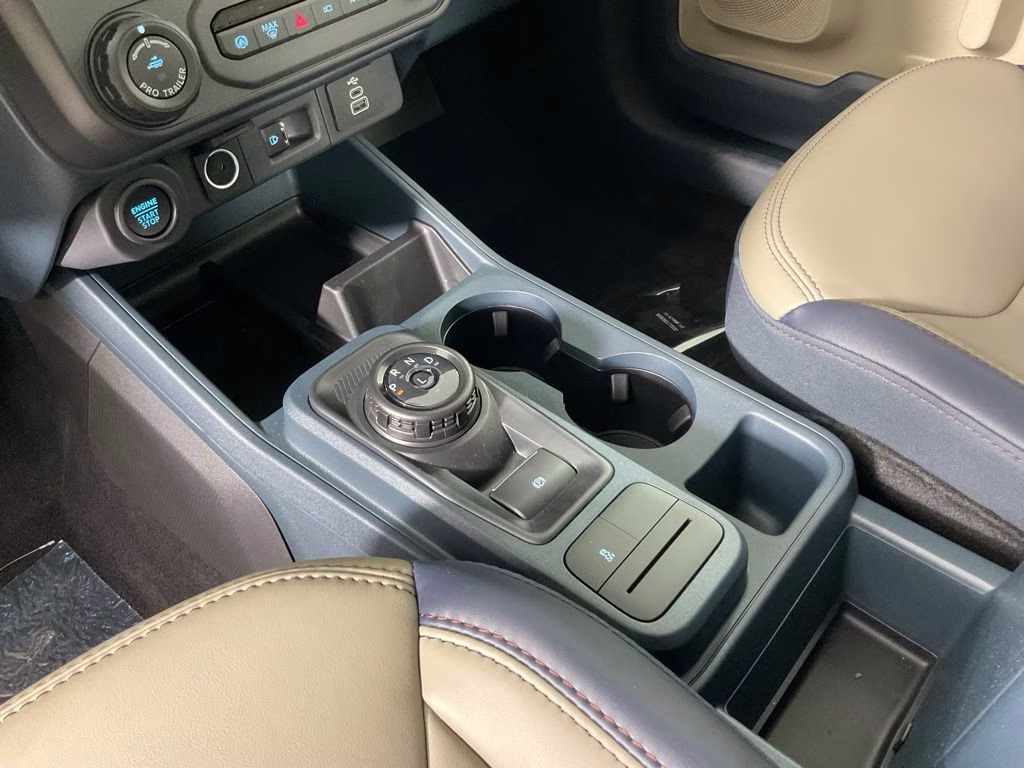 2026 Oxford White Ford Maverick Lariat AWD Truck