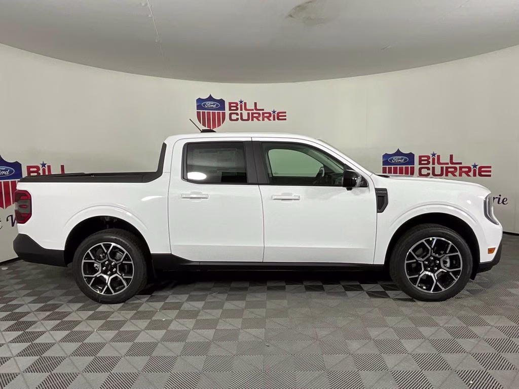2026 Oxford White Ford Maverick Lariat AWD Truck