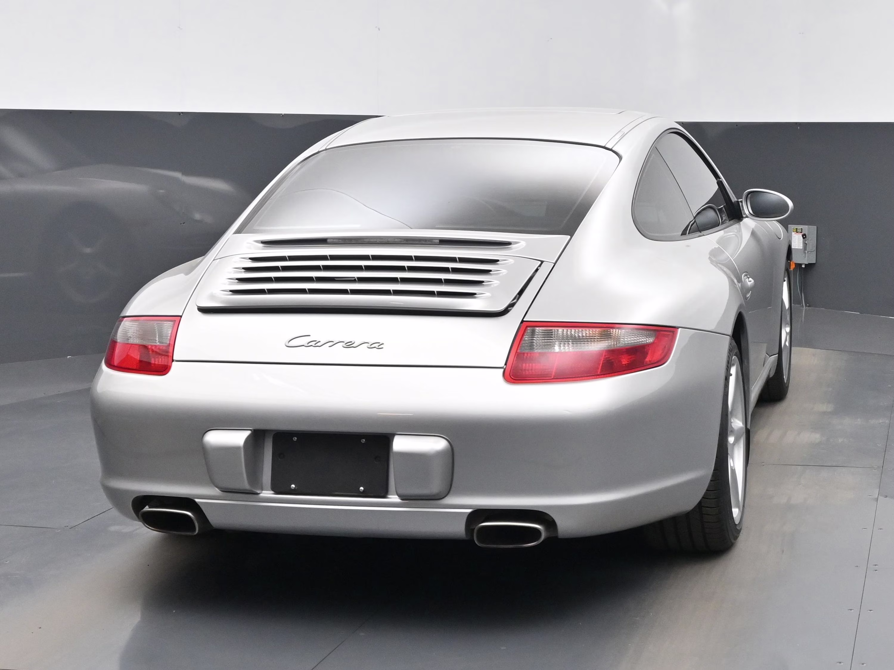 2006 Silver Porsche 911 Carrera RWD Coupe