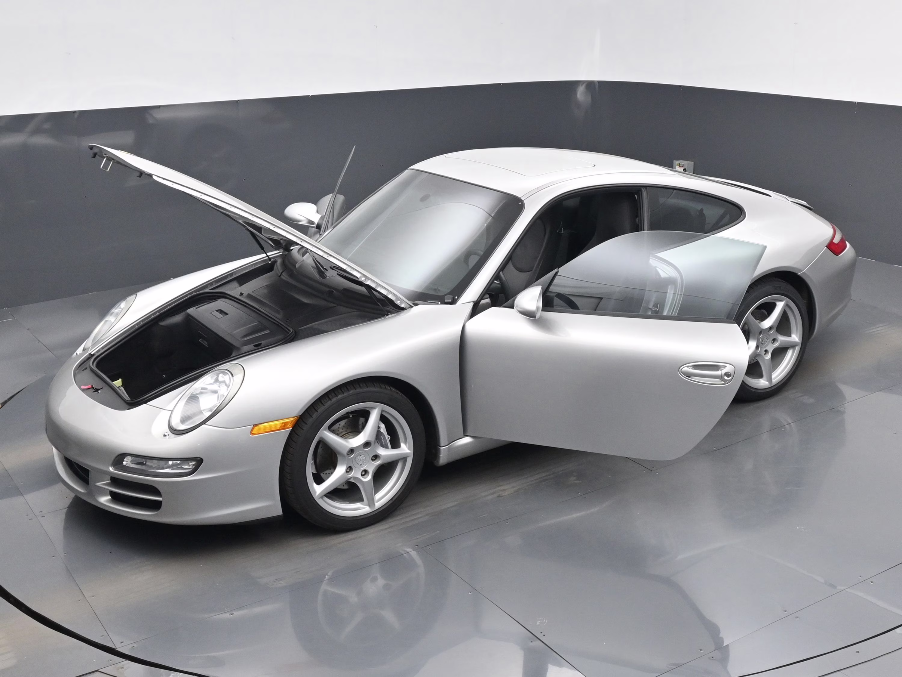 2006 Silver Porsche 911 Carrera RWD Coupe