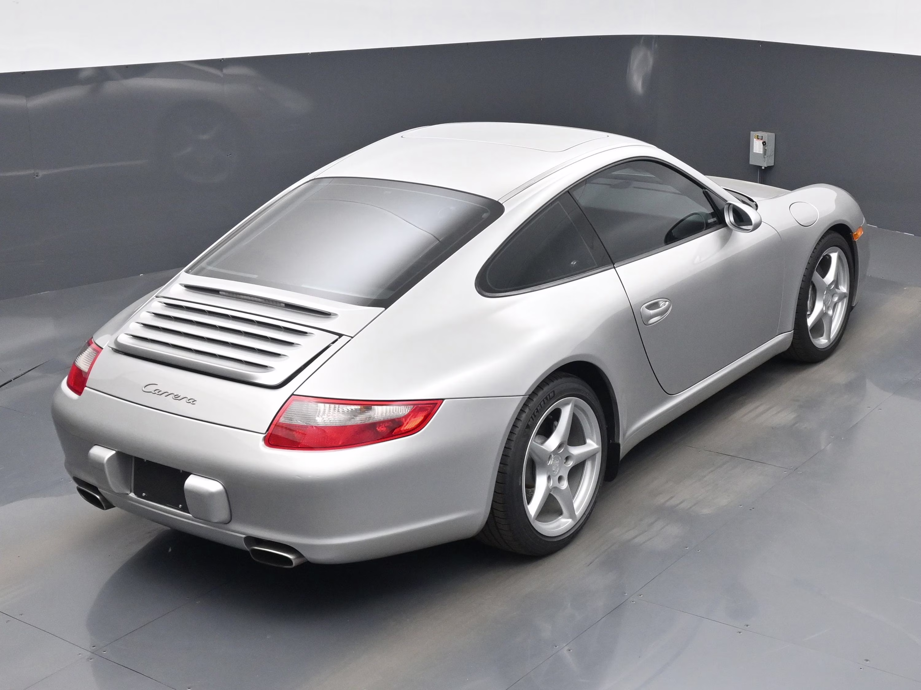 2006 Silver Porsche 911 Carrera RWD Coupe