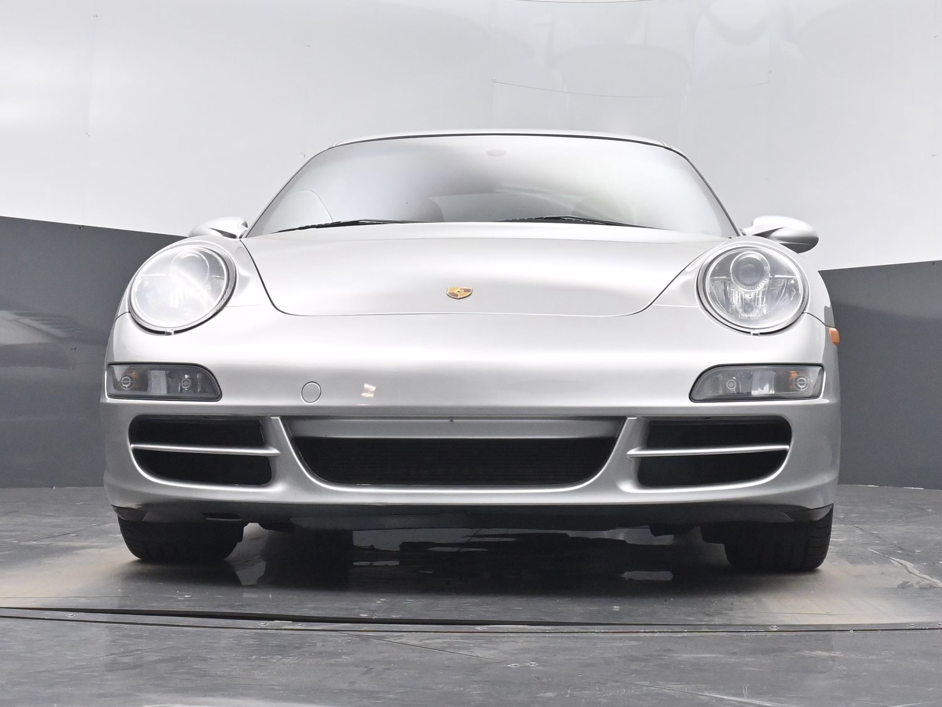 2006 Silver Porsche 911 Carrera RWD Coupe