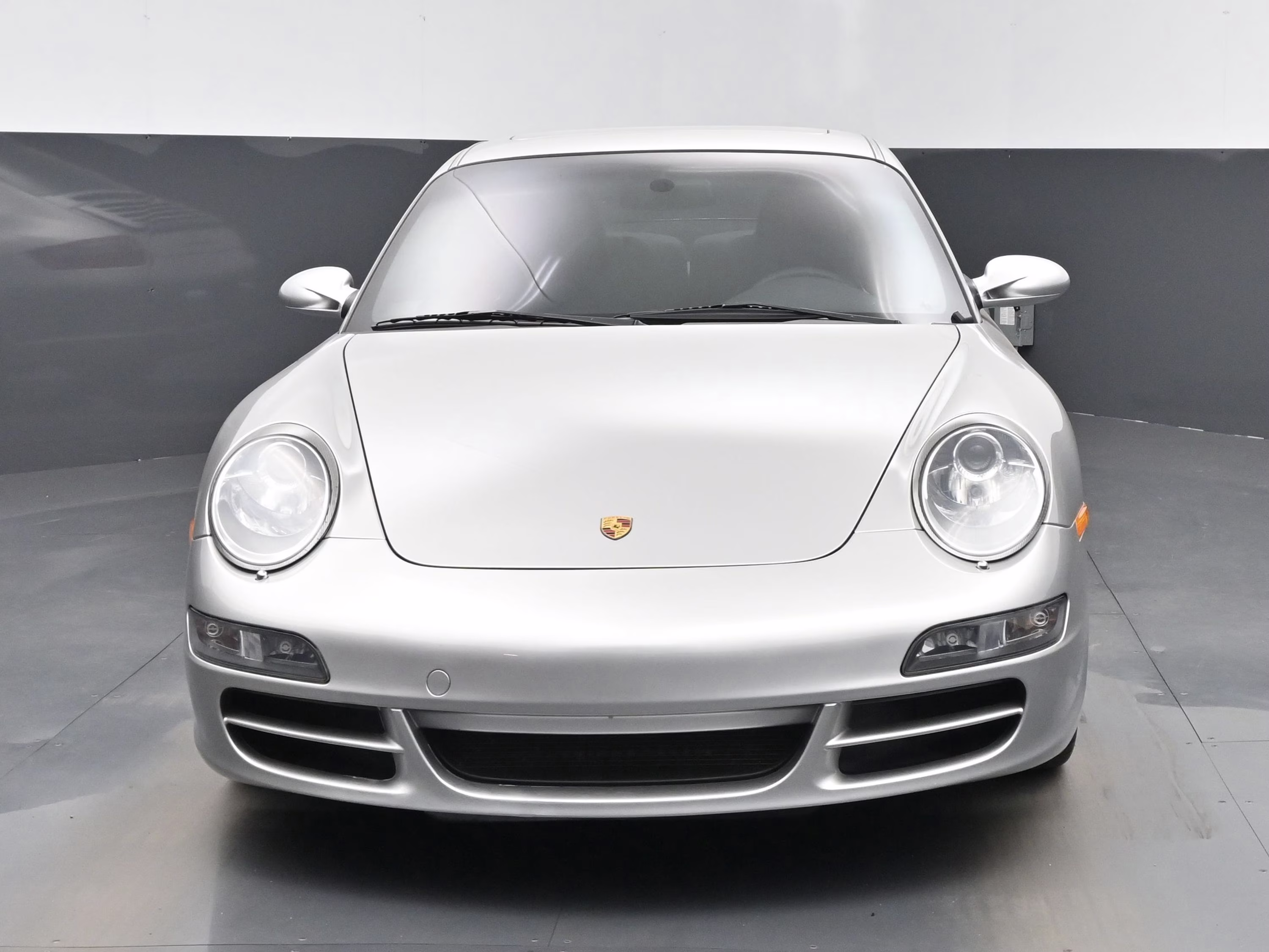 2006 Silver Porsche 911 Carrera RWD Coupe