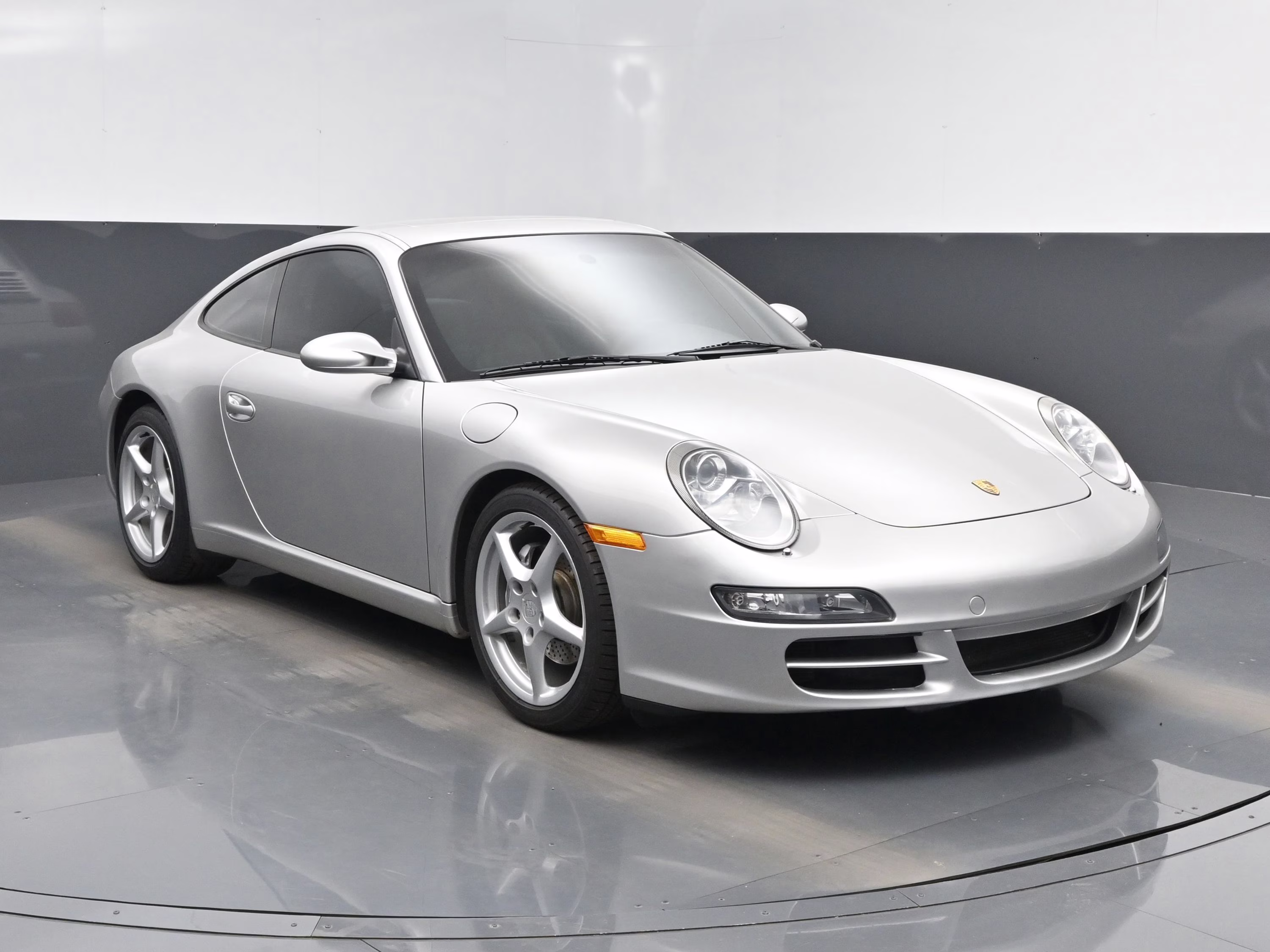 2006 Silver Porsche 911 Carrera RWD Coupe