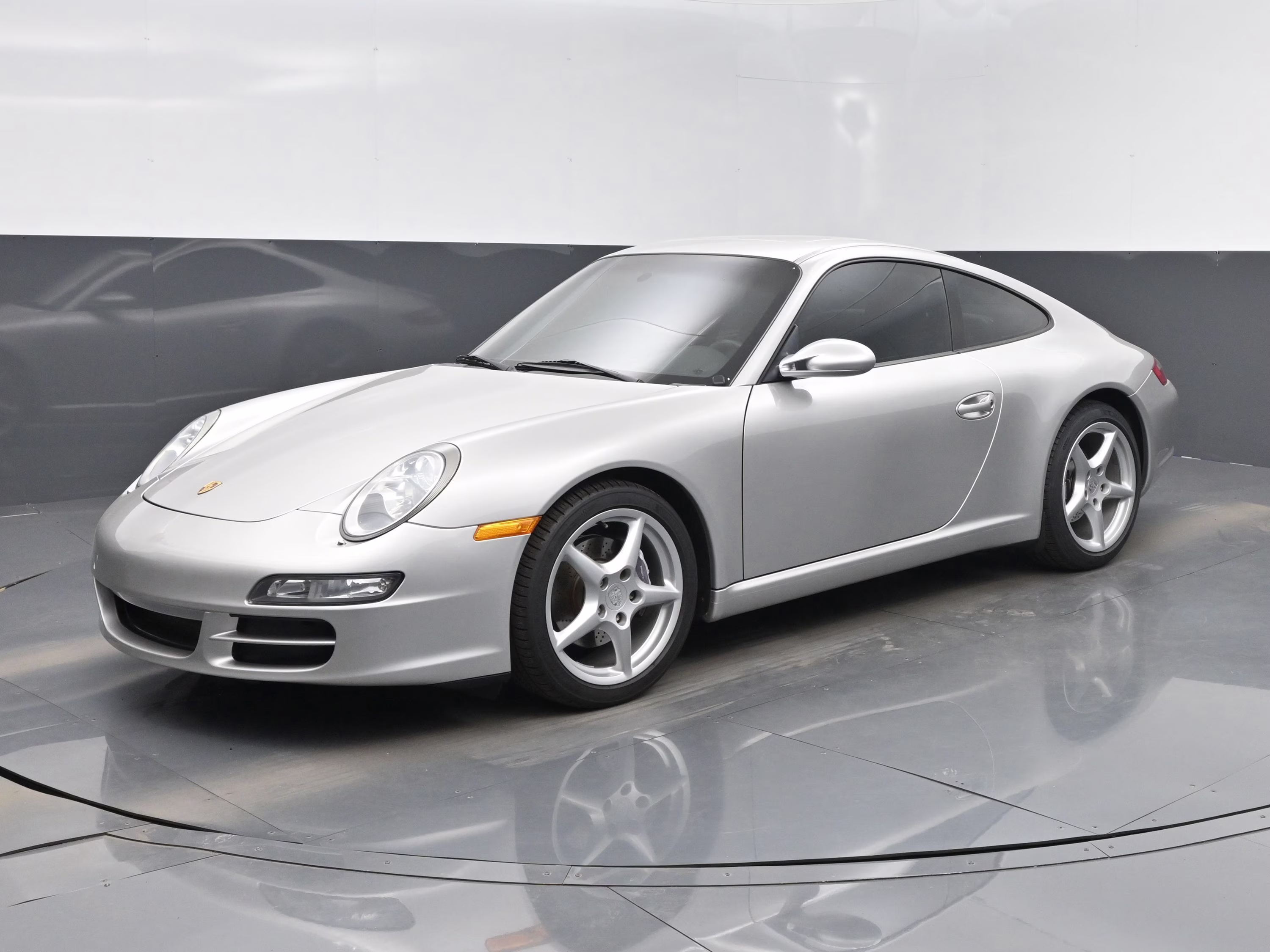 2006 Silver Porsche 911 Carrera RWD Coupe