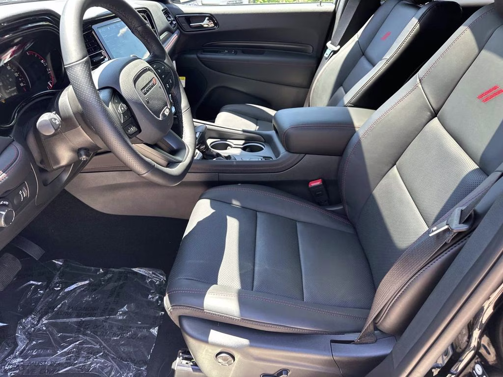 2026 DB Black Crystal Clearcoat Dodge Durango GT Plus HEMI V8 AWD SUV