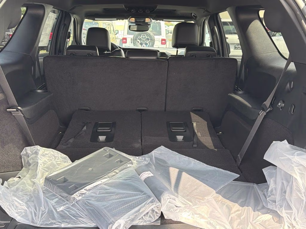2026 Destroyer Gray Clearcoat Dodge Durango GT Plus HEMI V8 AWD SUV