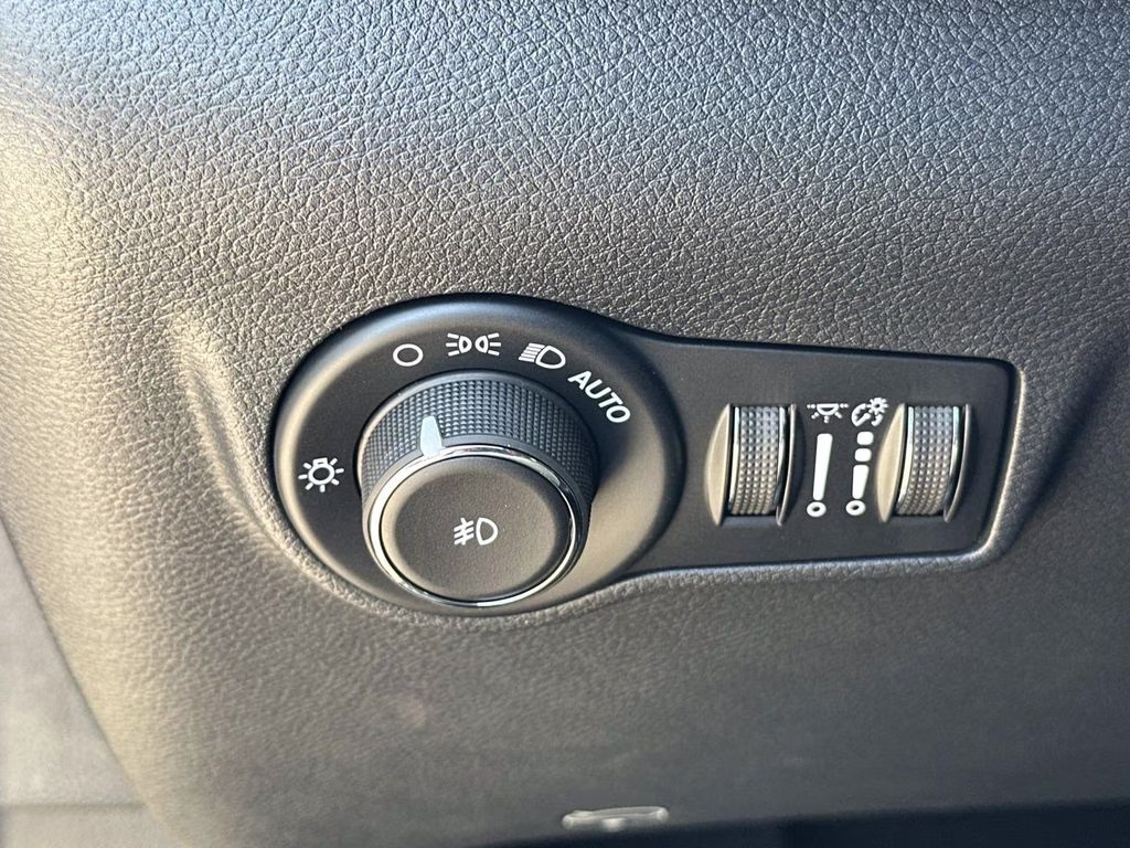 2026 Fathom Blue Pearl Coat Jeep Compass Latitude 4X4 SUV
