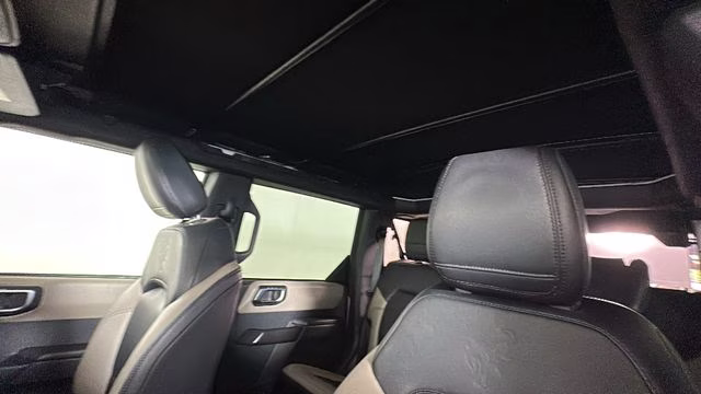 2024 Oxford White Ford Bronco Wildtrak 4X4 SUV