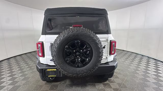 2024 Oxford White Ford Bronco Wildtrak 4X4 SUV