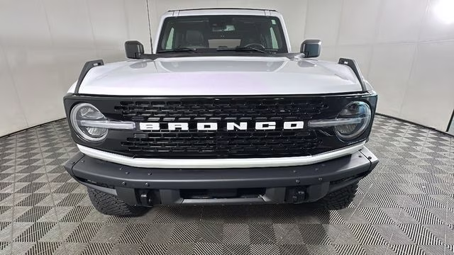 2024 Oxford White Ford Bronco Wildtrak 4X4 SUV