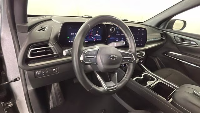 2024 Sterling Gray Metallic Chevrolet Traverse LS FWD SUV