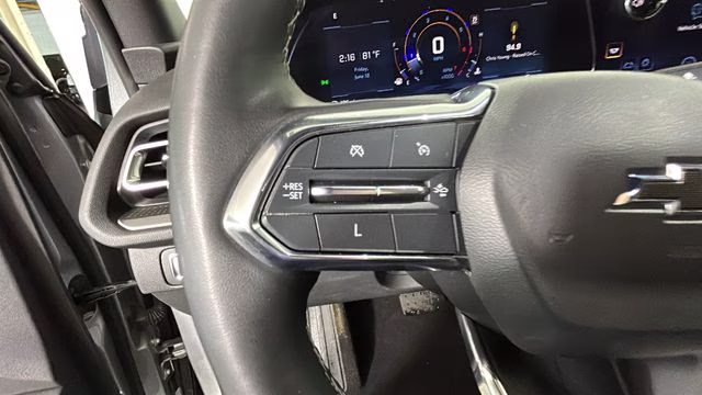 2024 Sterling Gray Metallic Chevrolet Traverse LS FWD SUV