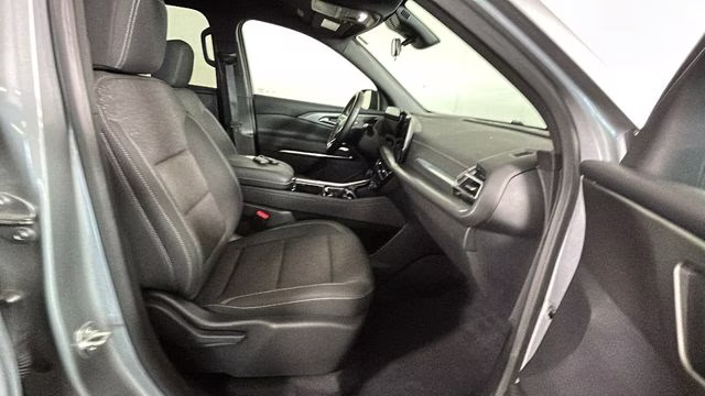 2024 Sterling Gray Metallic Chevrolet Traverse LS FWD SUV