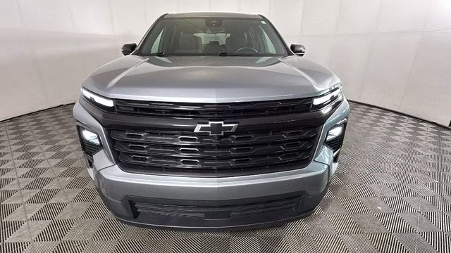 2024 Sterling Gray Metallic Chevrolet Traverse LS FWD SUV