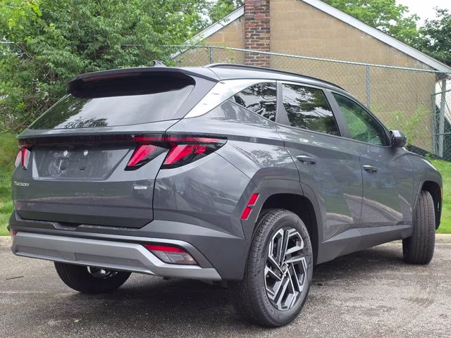 2026 Ecotronic Gray Hyundai Tucson SEL Plus AWD SUV