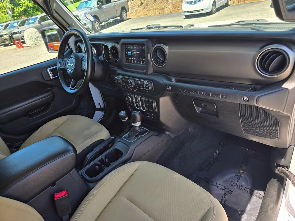 2018 Bright White Clearcoat Jeep Wrangler Unlimited Sport S 4X4 SUV