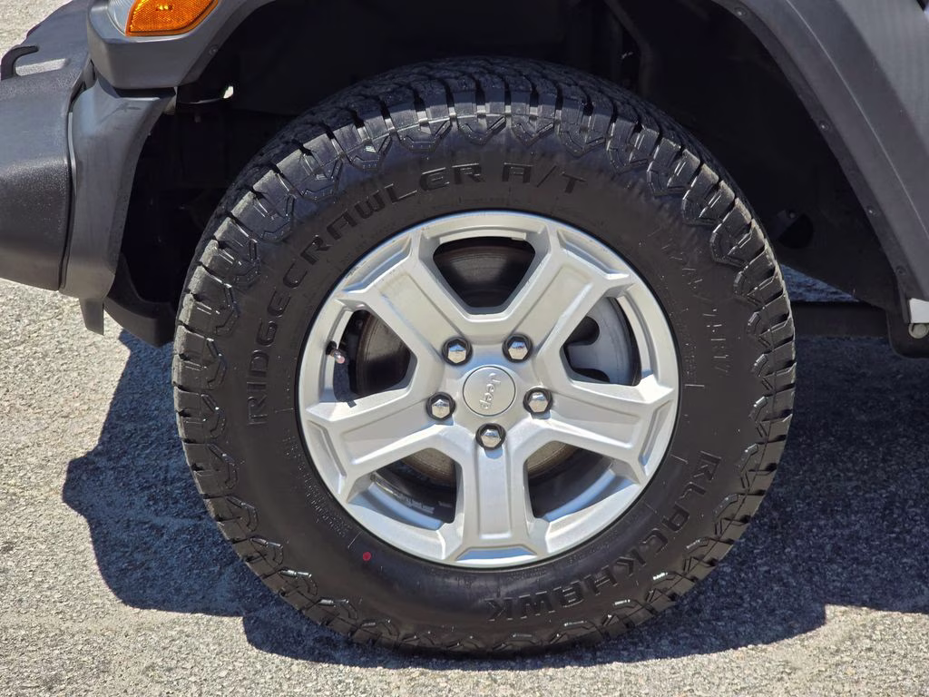 2018 Bright White Clearcoat Jeep Wrangler Unlimited Sport S 4X4 SUV