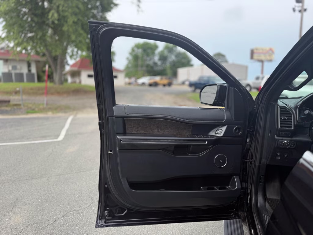 2020 Agate Black Ford Expedition Max Limited RWD SUV