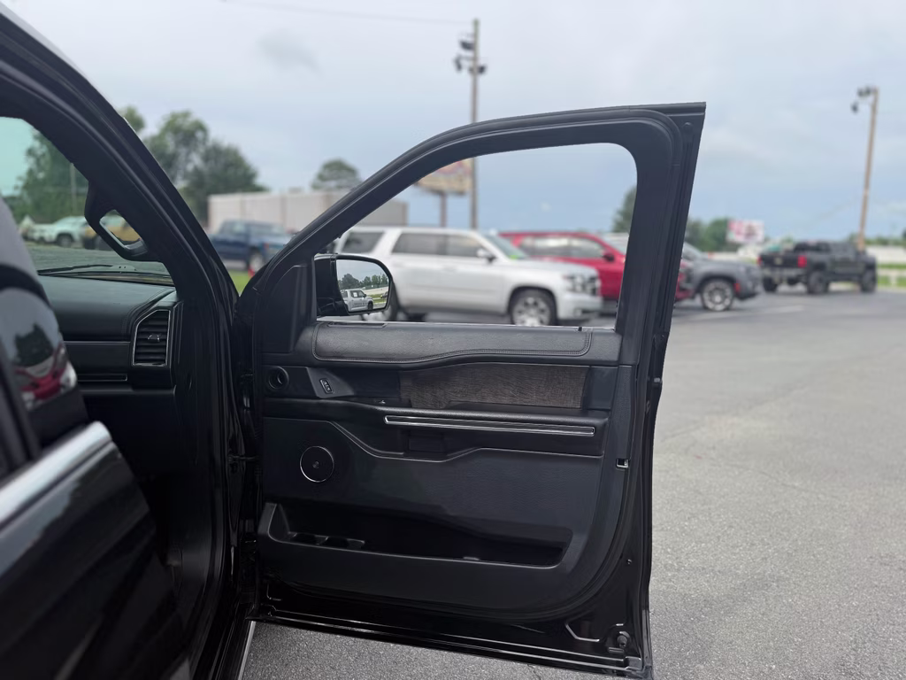 2020 Agate Black Ford Expedition Max Limited RWD SUV