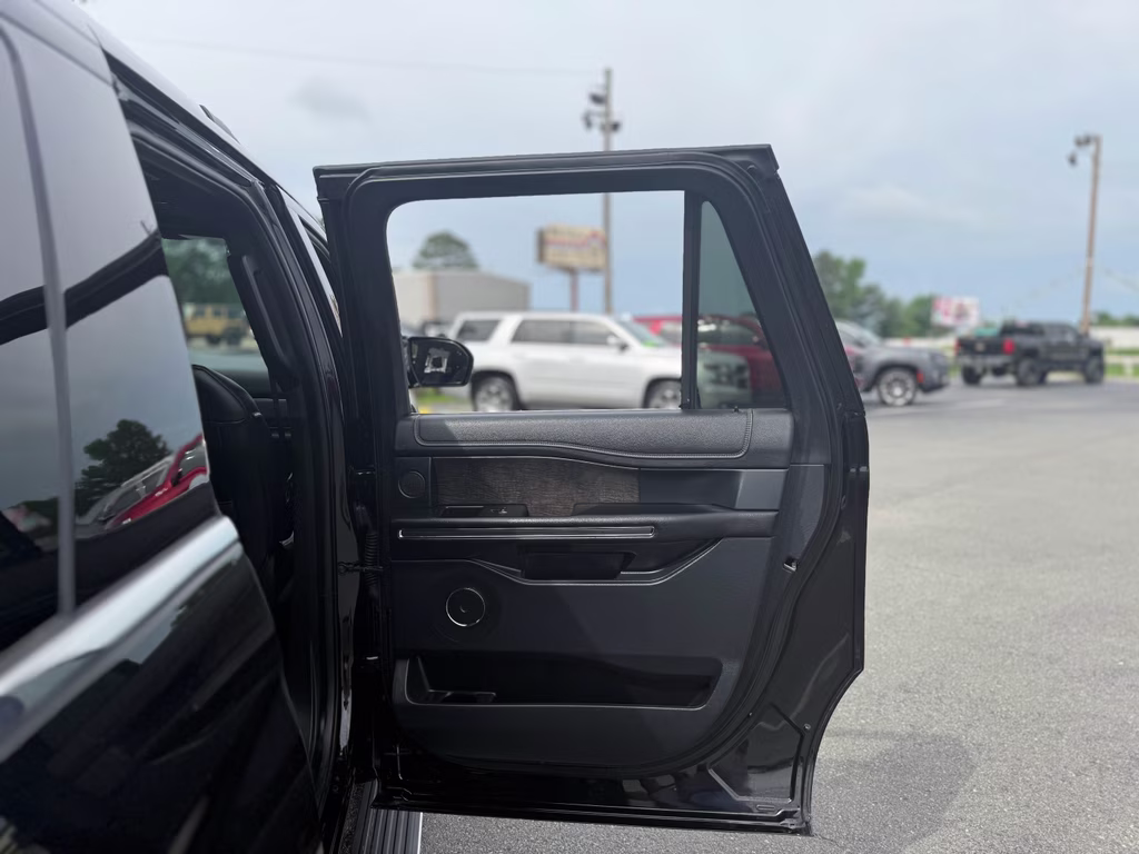 2020 Agate Black Ford Expedition Max Limited RWD SUV