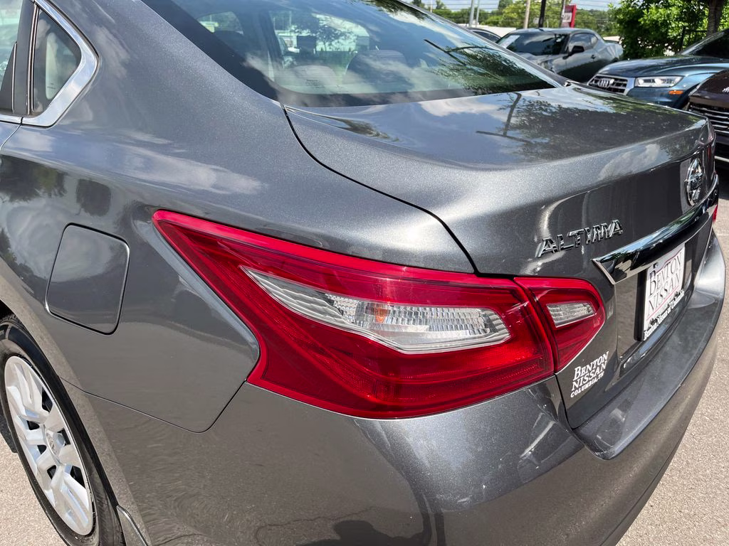 2018 Gun Metallic Nissan Altima 2.5 S FWD Sedan
