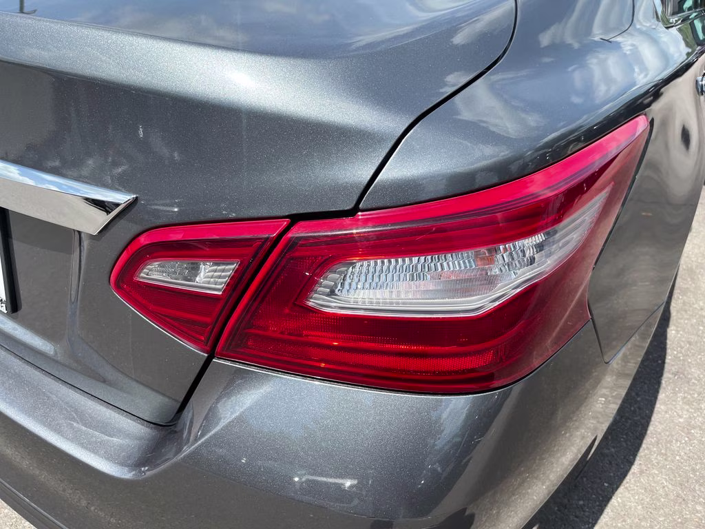 2018 Gun Metallic Nissan Altima 2.5 S FWD Sedan