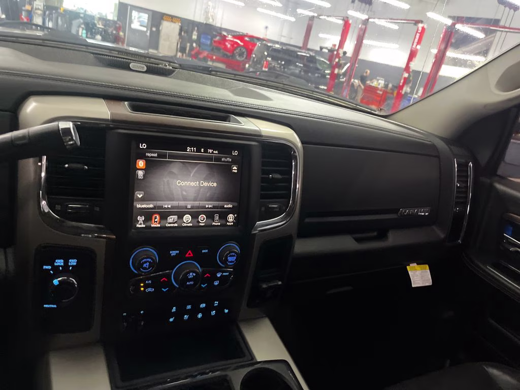 2014 Granite Crystal Metallic Clearcoat Ram 2500 Laramie 4X4 Truck