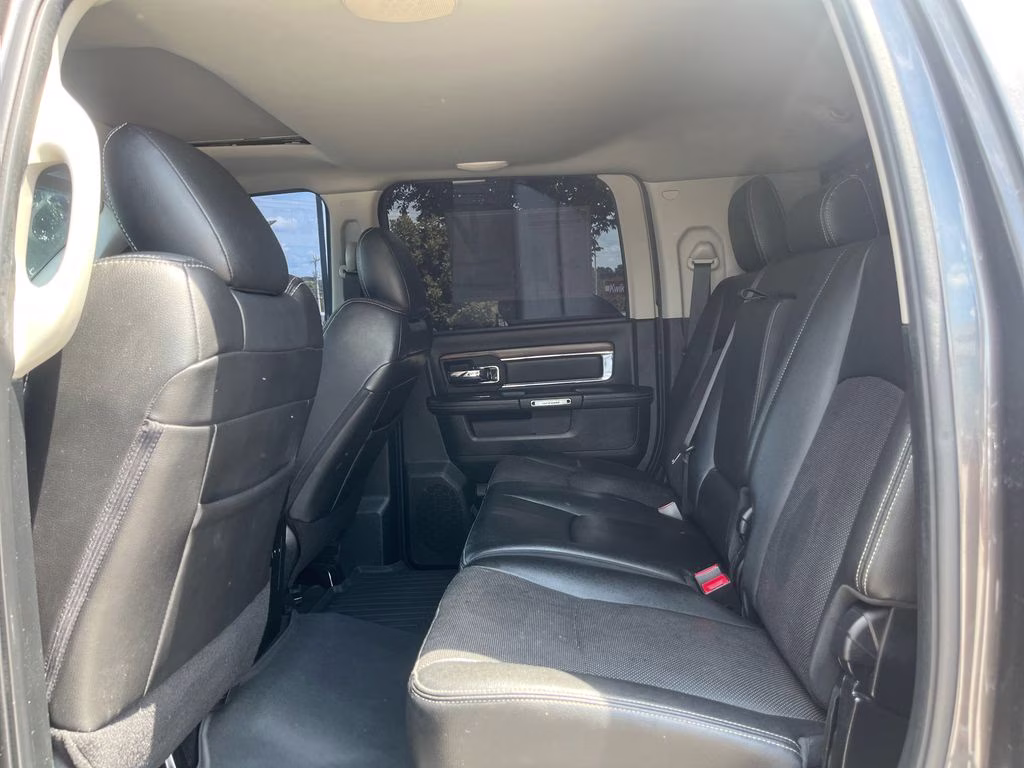 2014 Granite Crystal Metallic Clearcoat Ram 2500 Laramie 4X4 Truck