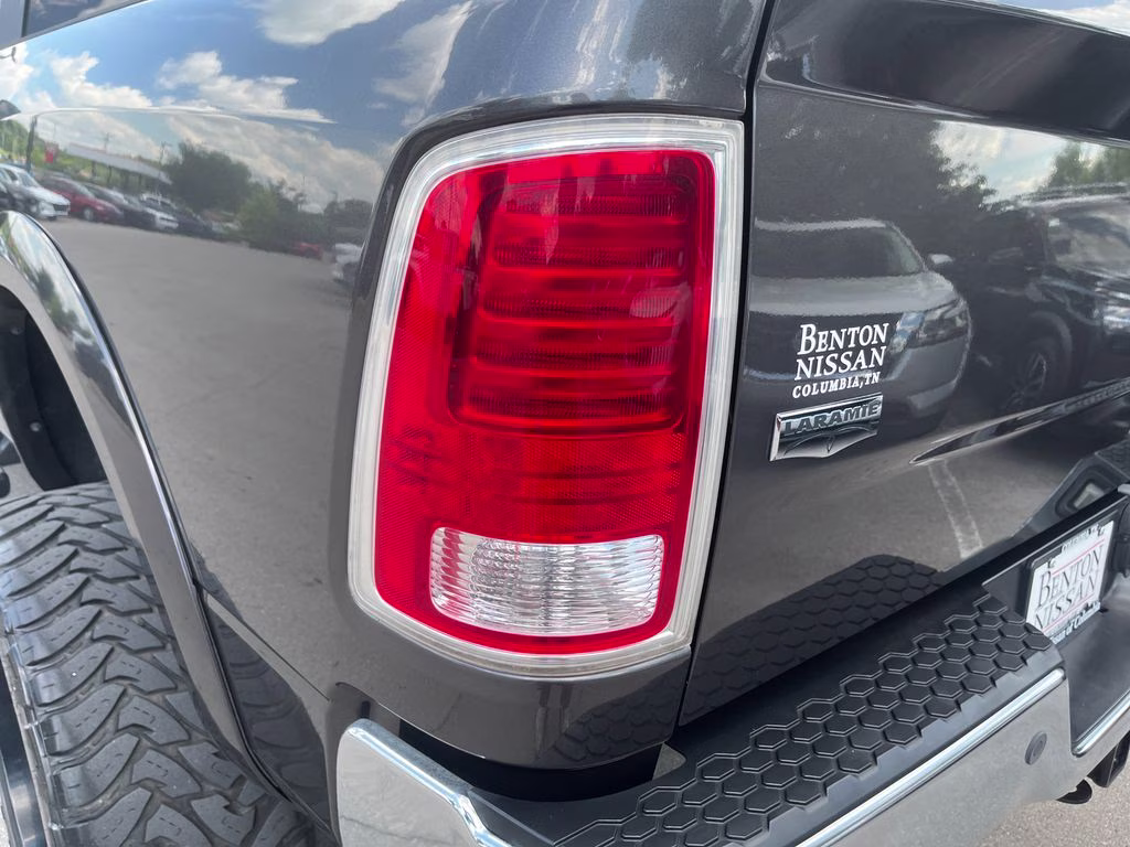 2014 Granite Crystal Metallic Clearcoat Ram 2500 Laramie 4X4 Truck