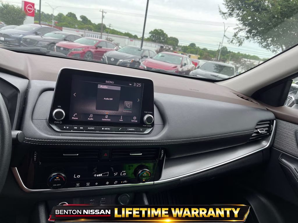 2021 Gun Metallic Nissan Rogue SV AWD SUV