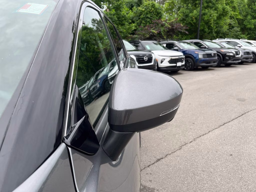 2021 Gun Metallic Nissan Rogue SV AWD SUV