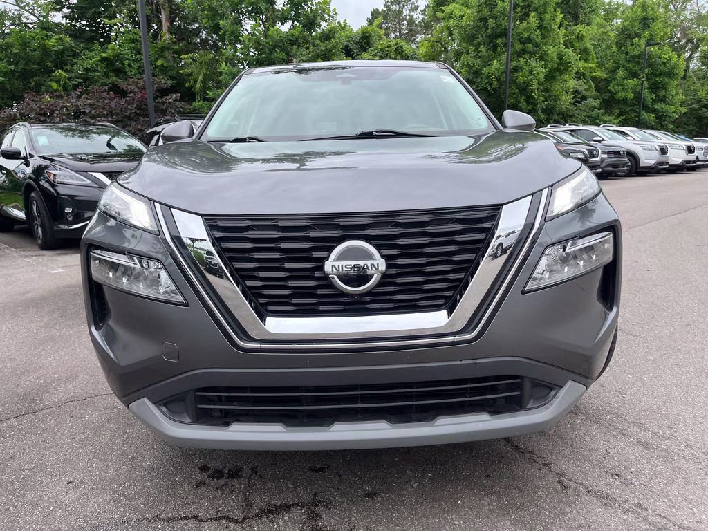 2021 Gun Metallic Nissan Rogue SV AWD SUV