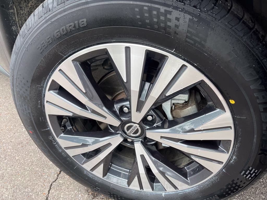 2021 Gun Metallic Nissan Rogue SV AWD SUV