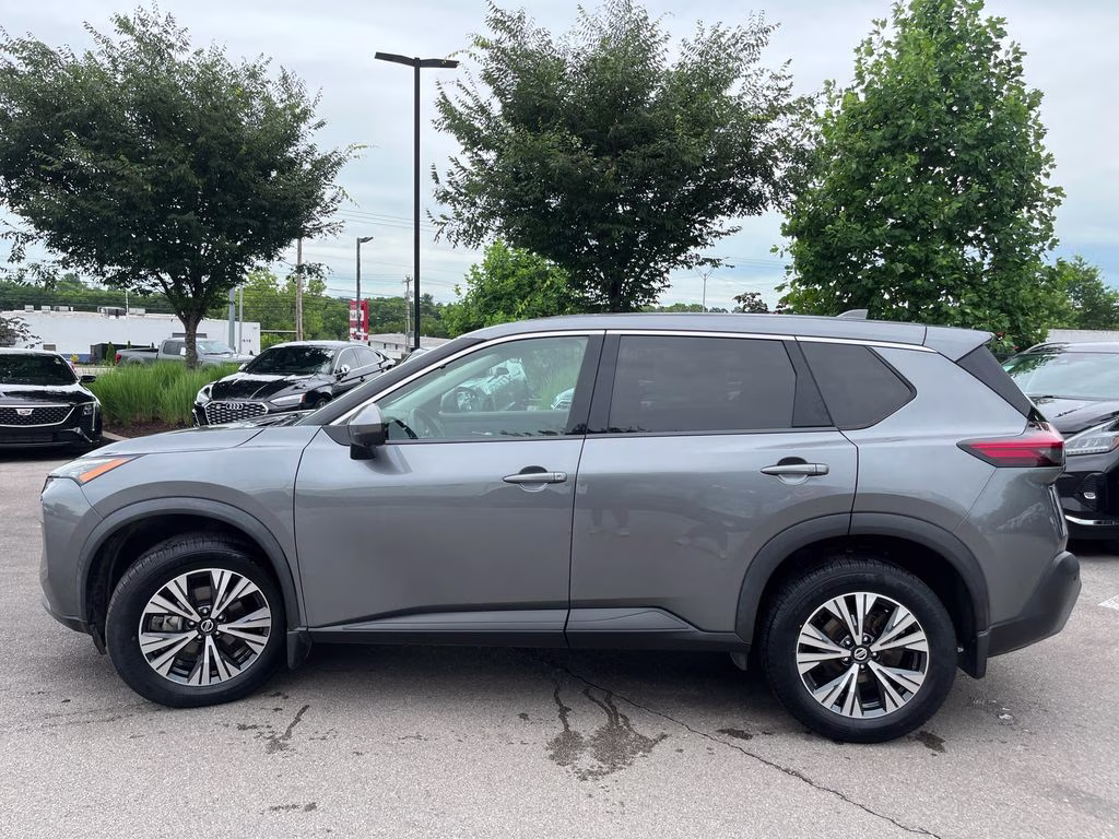 2021 Gun Metallic Nissan Rogue SV AWD SUV