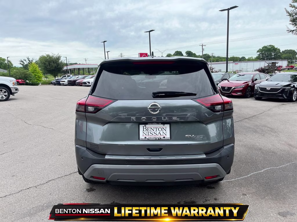 2021 Gun Metallic Nissan Rogue SV AWD SUV