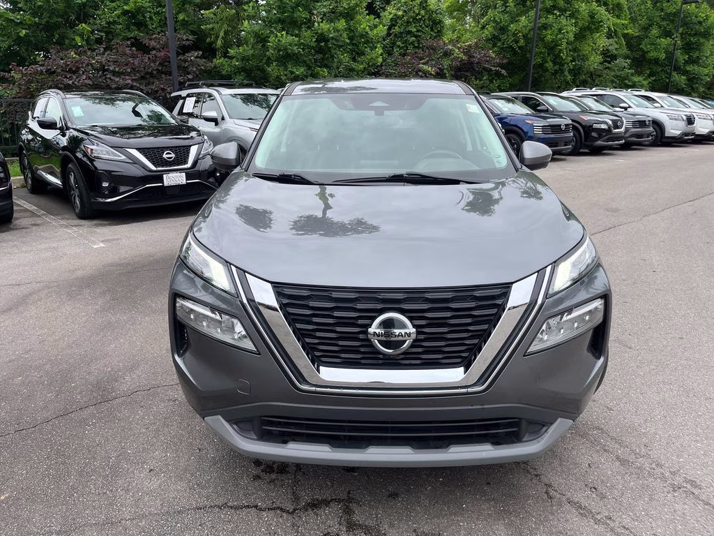 2021 Gun Metallic Nissan Rogue SV AWD SUV