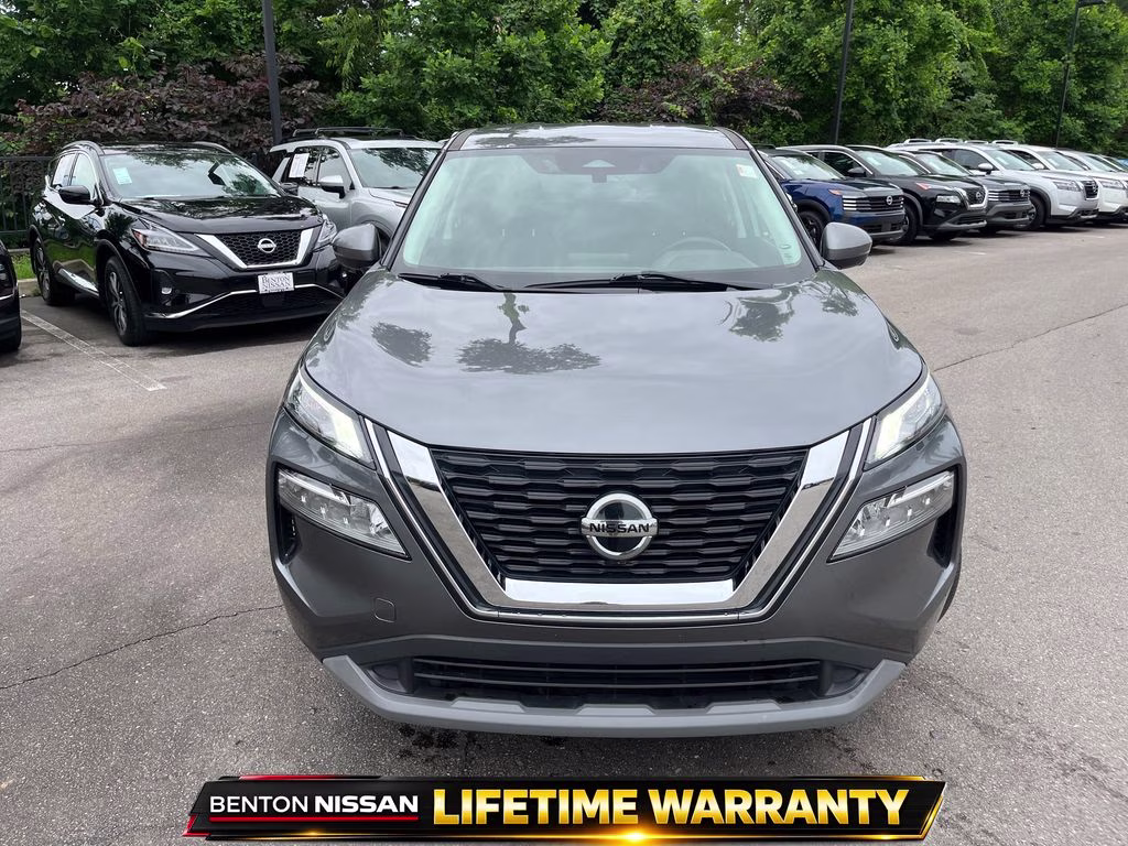 2021 Gun Metallic Nissan Rogue SV AWD SUV