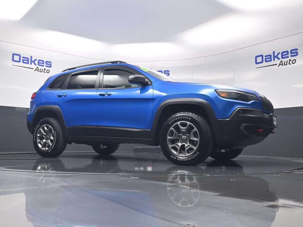 2021 Hydro Blue Pearlcoat Jeep Cherokee Trailhawk 4X4 SUV
