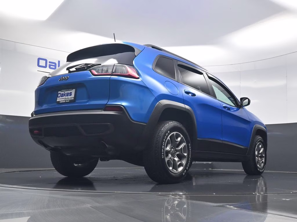 2021 Hydro Blue Pearlcoat Jeep Cherokee Trailhawk 4X4 SUV