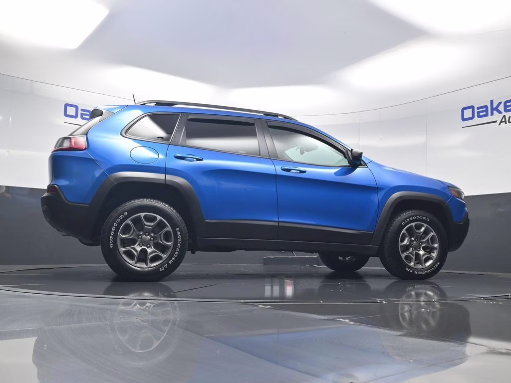 2021 Hydro Blue Pearlcoat Jeep Cherokee Trailhawk 4X4 SUV