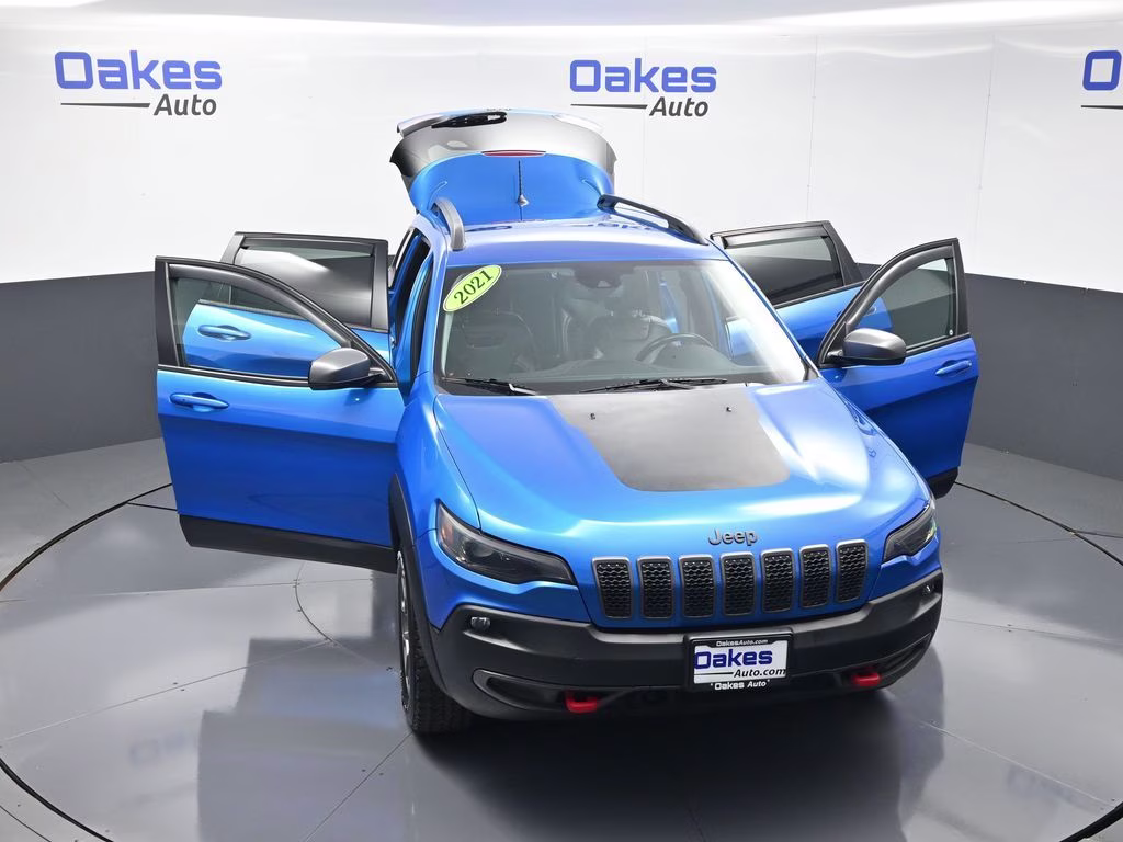 2021 Hydro Blue Pearlcoat Jeep Cherokee Trailhawk 4X4 SUV
