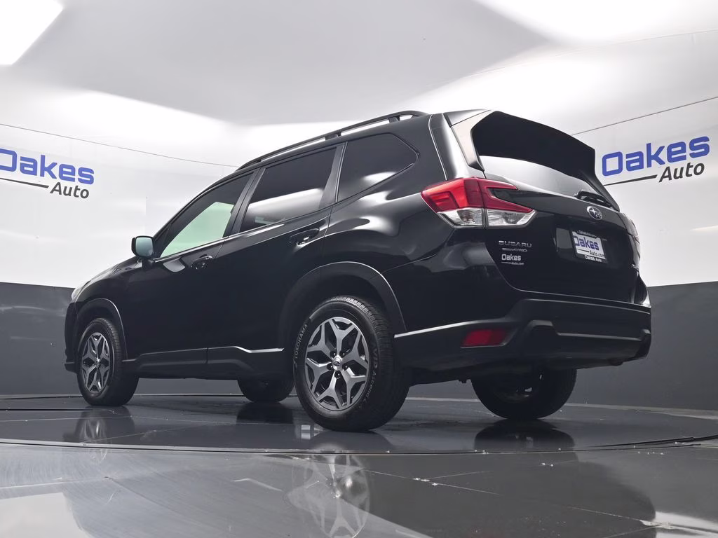2023 Crystal Black Silica Subaru Forester Premium AWD SUV
