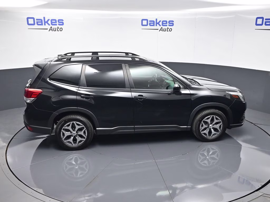 2023 Crystal Black Silica Subaru Forester Premium AWD SUV
